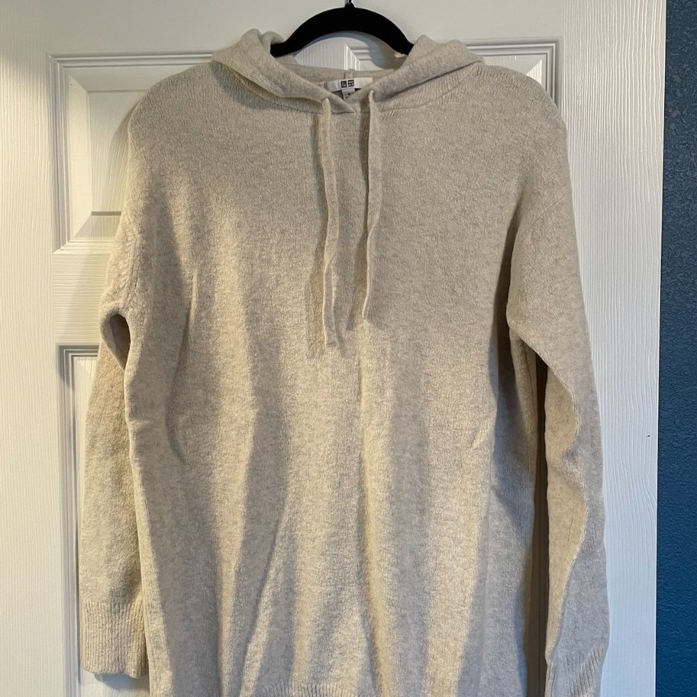 Uniqlo Oatmeal Tunic Hoodie, Size Small